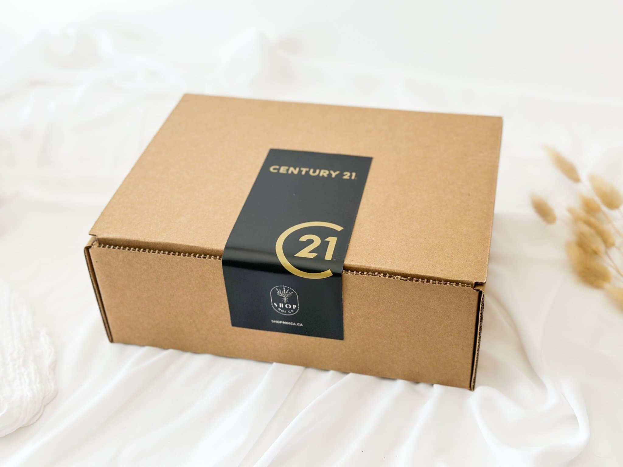 Customized corporate packaging by the batch